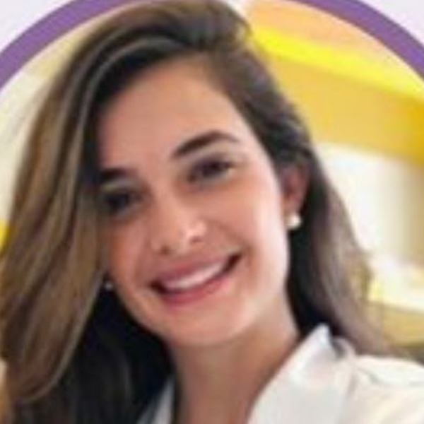 Dra. Maria Clara Cruvinel