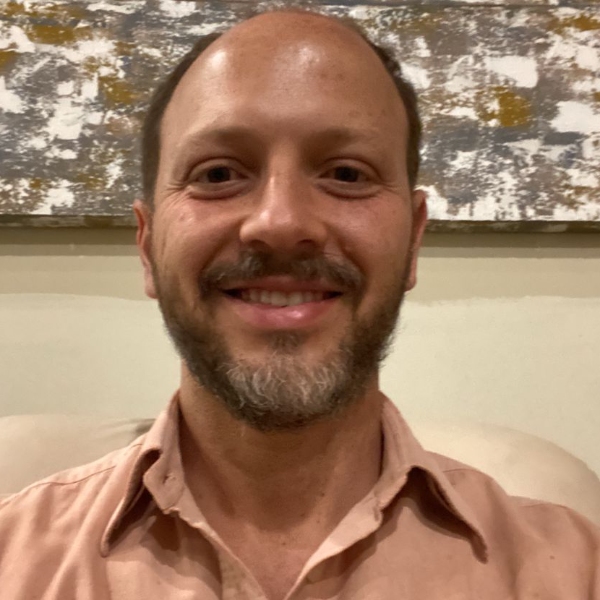 Prof. Dr. Bernardo Matos Cunha