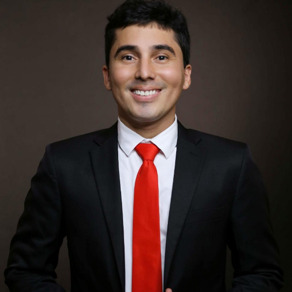 Dr. Felipe Nascimento