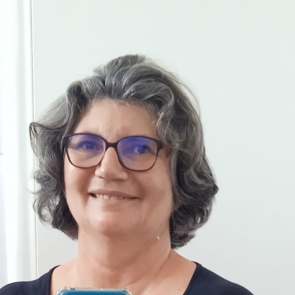 Prof.ª Dr.ª Júlia Constança Pereira Camêlo (UEMA)