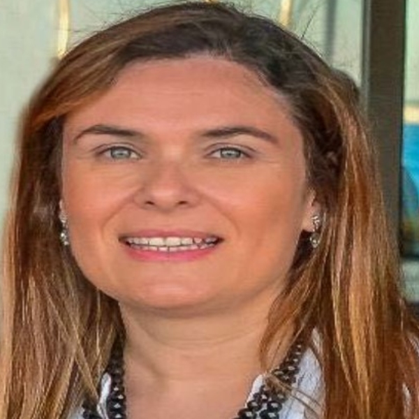 Claudia Lopes Gonçalves