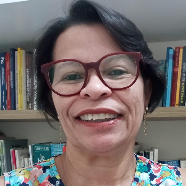 Silvia Maria Santos Marinho