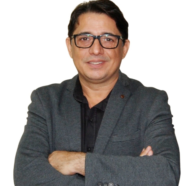 Prof. Dr Emilio Freitas