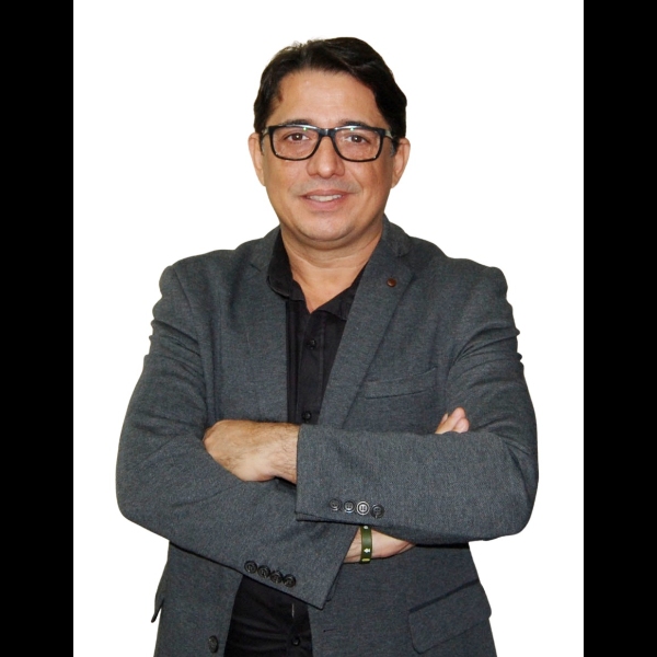 Prof. Dr. Emilio Freitas