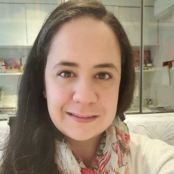 Profa. Dra. Iasmin Zanchi Boueri