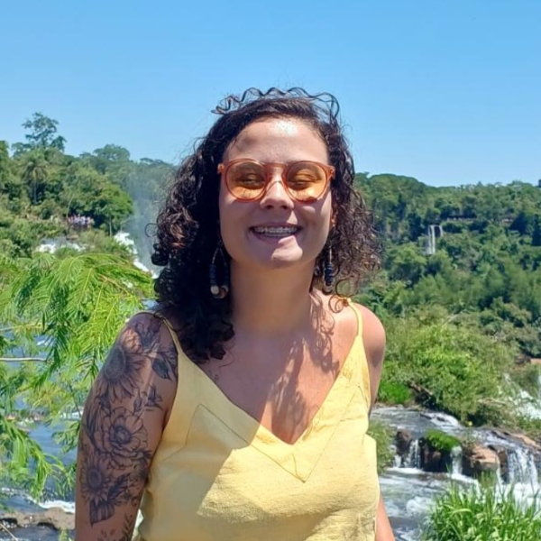 Júlia Canário dos Anjos - ECV/UFF