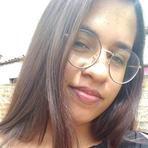 Poliana Macedo de Andrade