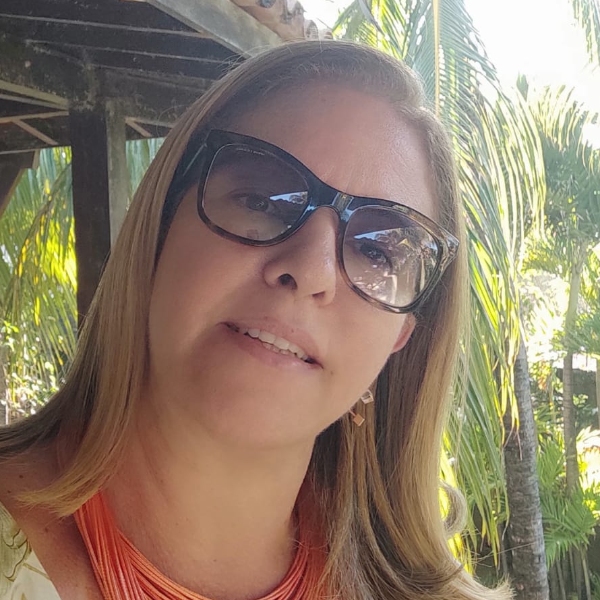 Manoela Falcon Gallotti