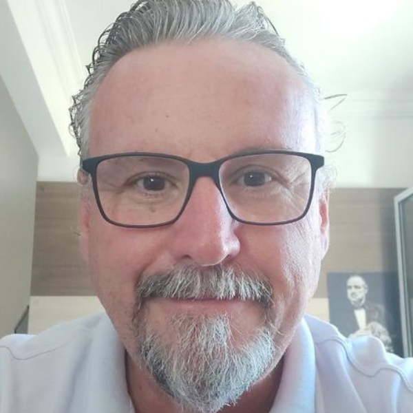Prof. Paulo Celso Pardi