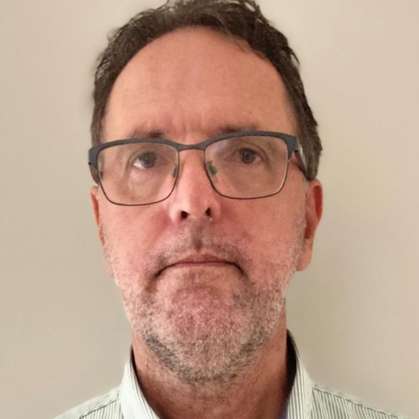 Dr. Fernando Cesar Ferreira Pinto