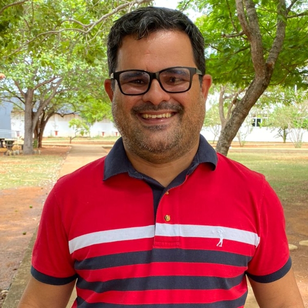 THOMPSON DE OLIVEIRA TURÍBIO