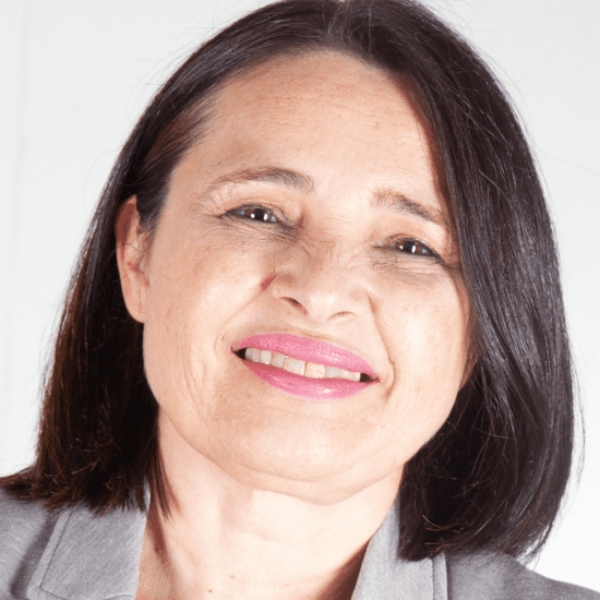 Stela Maris Lopes Santini