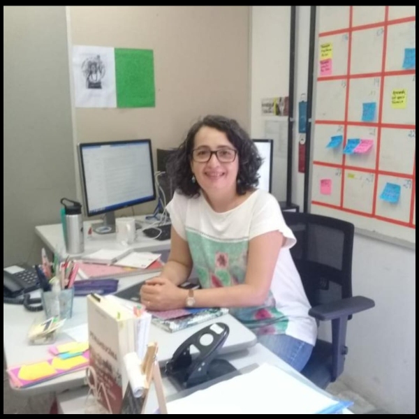 Cláudia Maria Rodrigues de Souza 