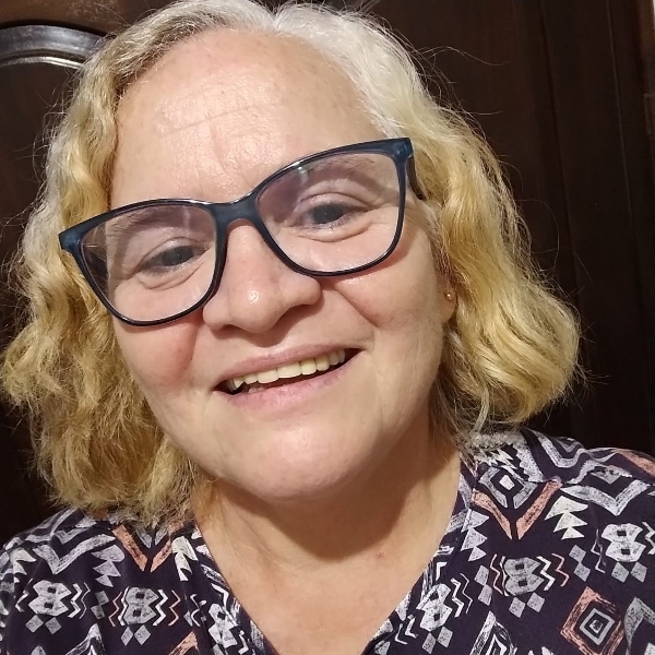 Kênia Ferreira Rodrigues