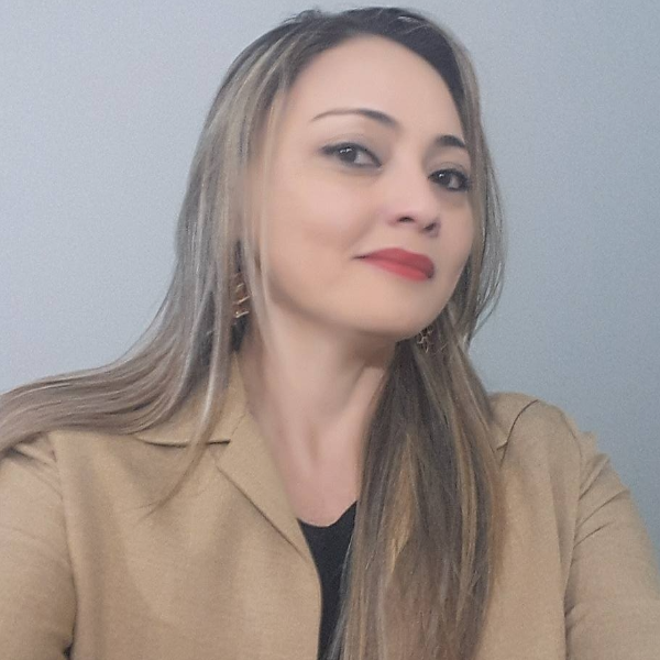 Luciana Saraiva e Silva 