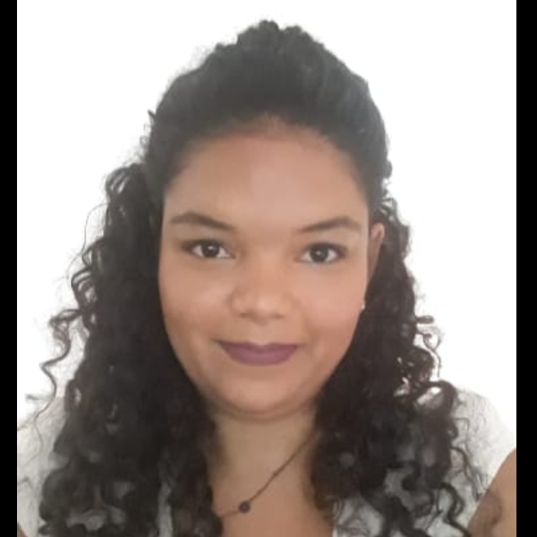 Prof. Ma. Mariana Costa da Silva (Mediadora)