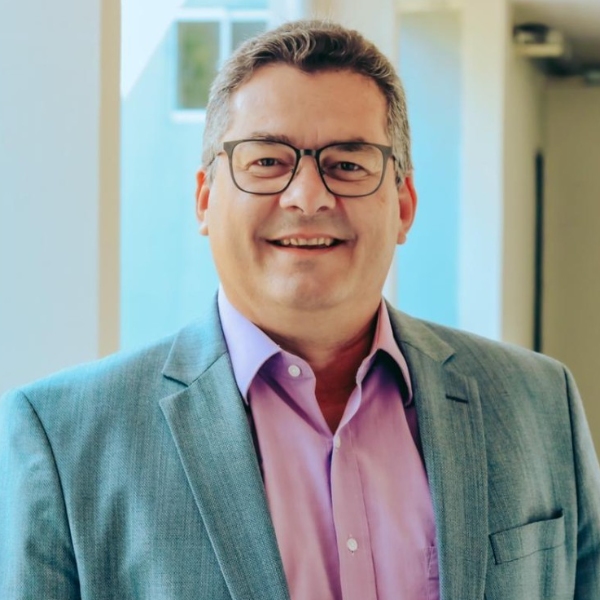 Prof. Dr. Fábio Guedes