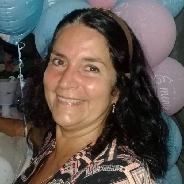 Dtrndª. Elizabeth Carvalho Lugão