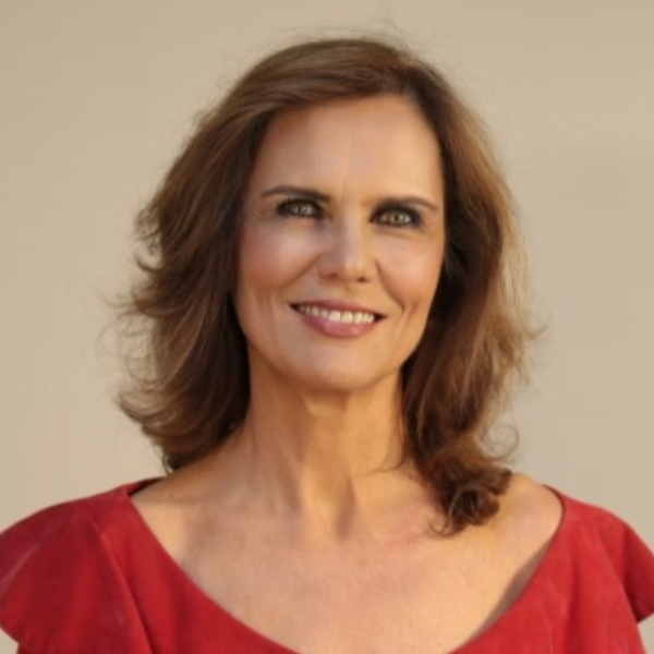 Teresa Cristina Janes Carneiro