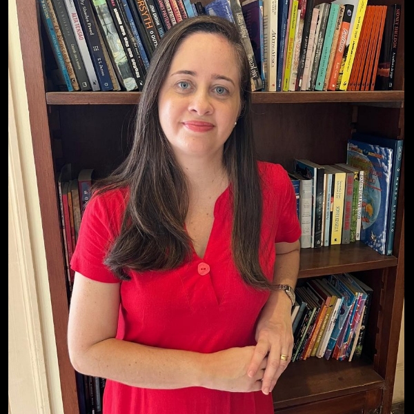  Profa. Eleonora Magalhães