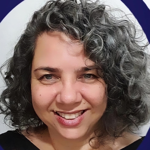 VERÔNICA TEIXEIRA MARQUES