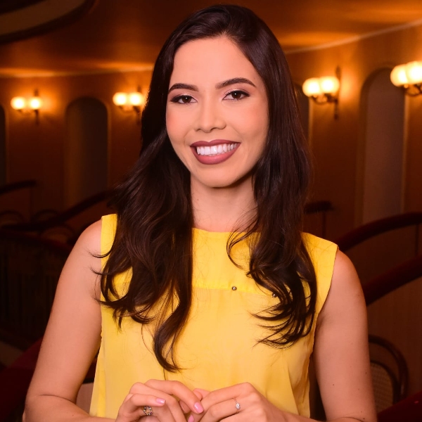 Dra. Larissa da Silva Baltazar.