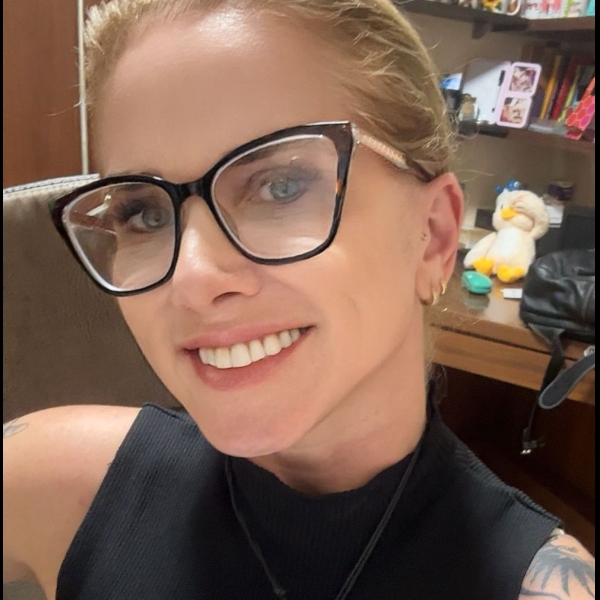 LUCIANA DE FREITAS BICA