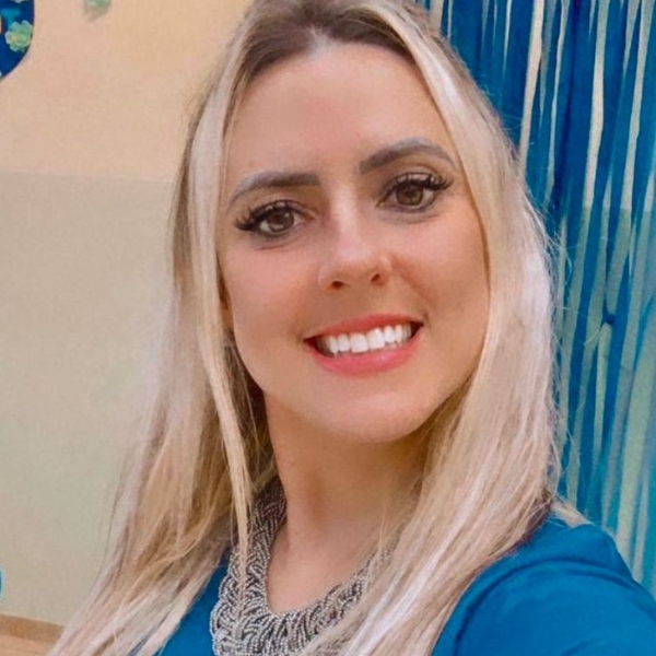 Aline Peixoto Carvalho