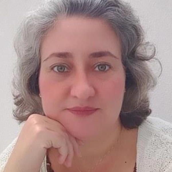 Ignês Beatriz Oliveira Lopes