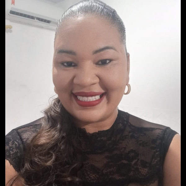DRA. ELIZANGELA DE NAZARÉ SANTOS REIS
