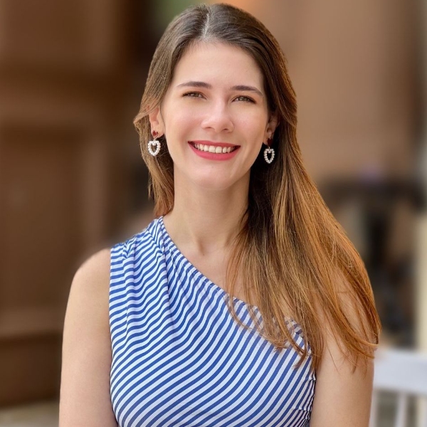 DRA. JÉSSICA PINHO DA SILVA OLIVEIRA