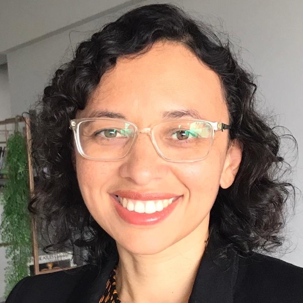 Cíntia Nazaré Pantoja Leão