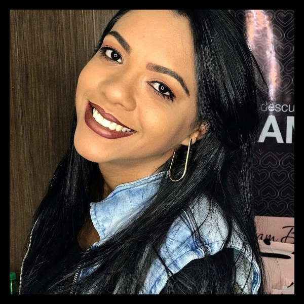 Camile dos Santos Silva