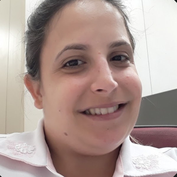 Paula Fernandes D' Elia
