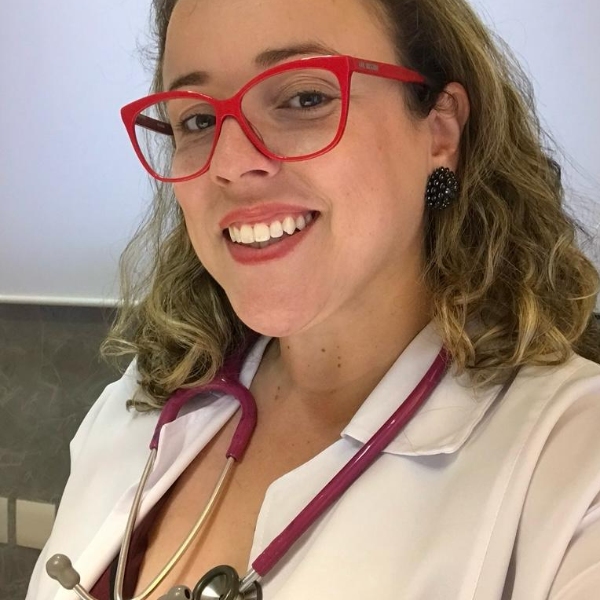 Dra. Priscila Beatriz de Souza Medeiros