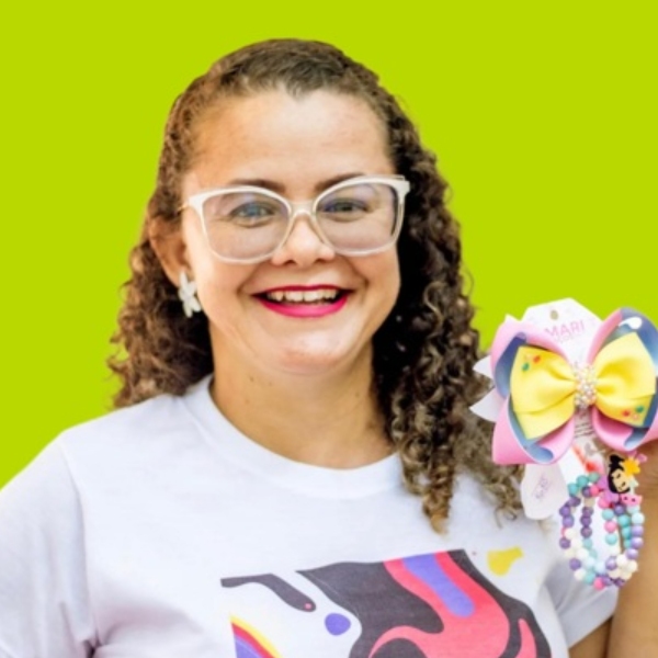 Mari Laços