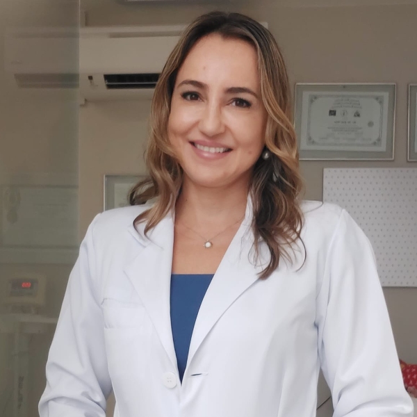 Profa. Dra. Ana Paula Vecchi 