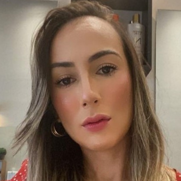 Ma. Paula Fernanda Oliveira Souza