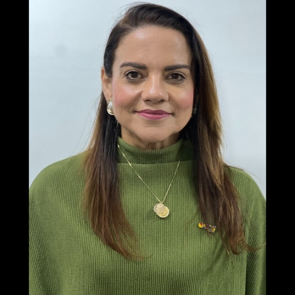 Profa. Dra. Ana Karina Bezerra Pinheiro - UFC