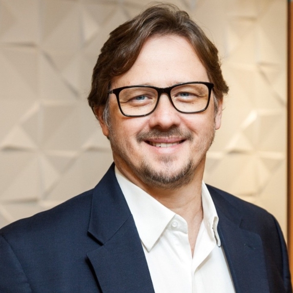 Dr. Samuel Aguiar Junior
