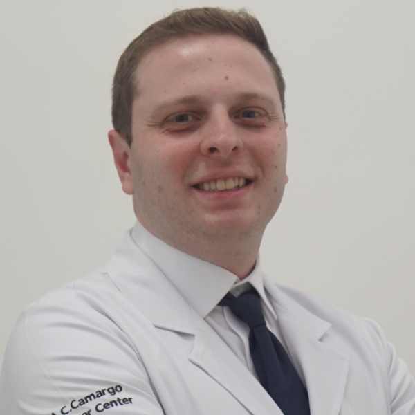 Dr. Caio Henrique Vilella Santin