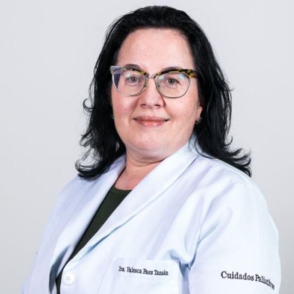Dra. Valesca Oliveira Paes Tanaka