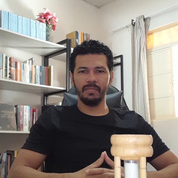 Dr. Divaldo de Canavarros de Abreu Junior (UFMS)