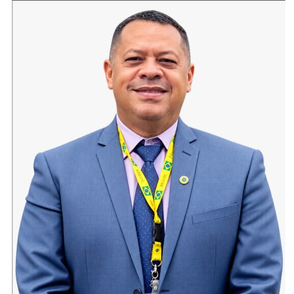 Dr. Nelcioney José de Souza Araújo