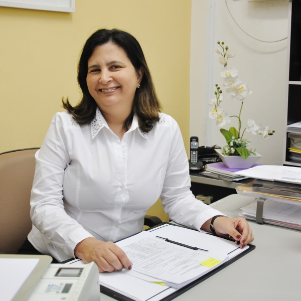 Carla Suzana Menezes 