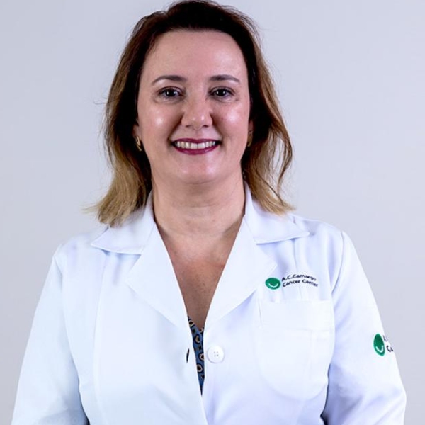 Dra. Solange Moraes Sanches  