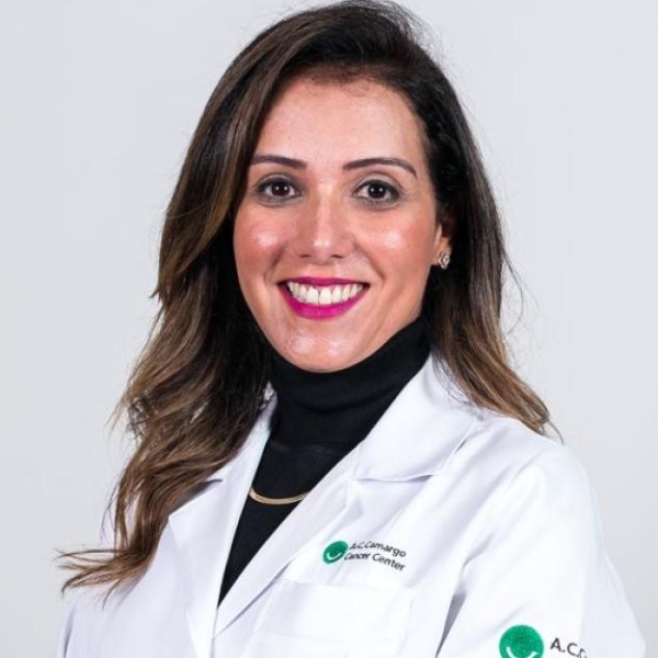 Dra. Camila Guatelli