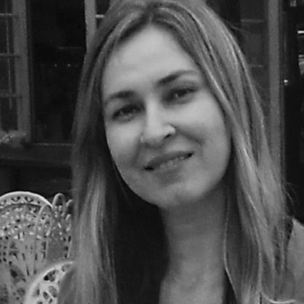 Profª. Drª. Maria Adriana Torres