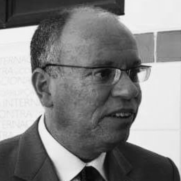  Dr. Pedro Montenegro