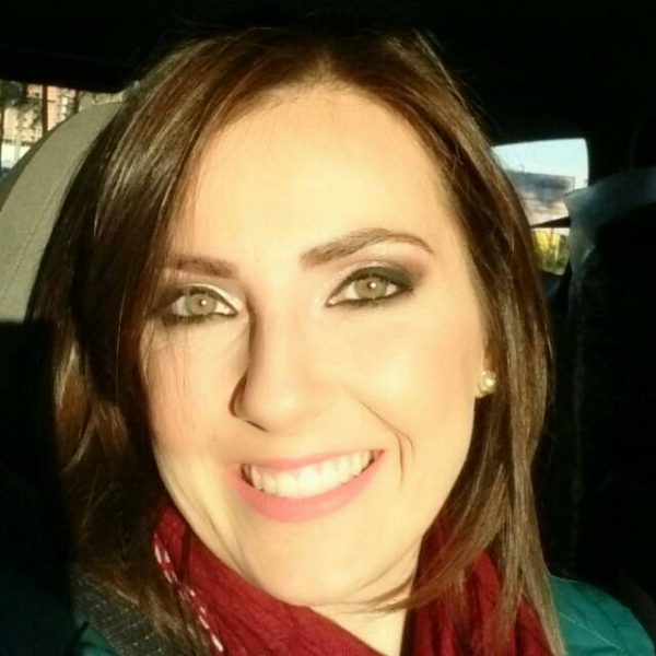 Ariane Thaise Frello Roque